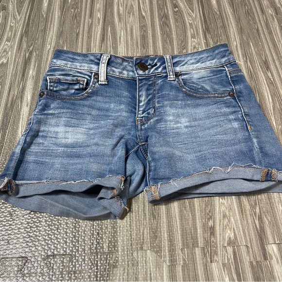 American Eagle Outfitters Pants - AEO | Midi Shorts